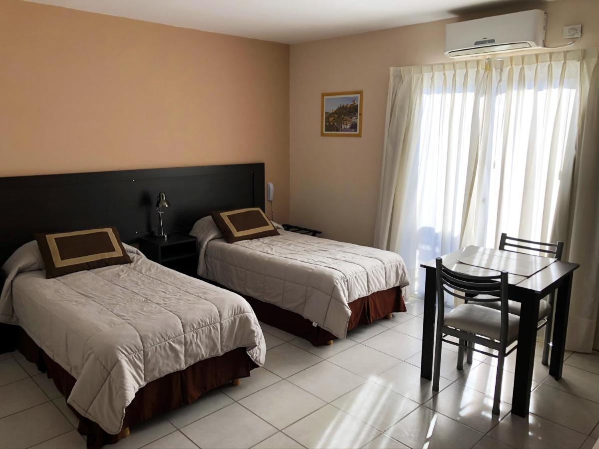 Apart Hotel Granada Neuquén Zewnętrze zdjęcie