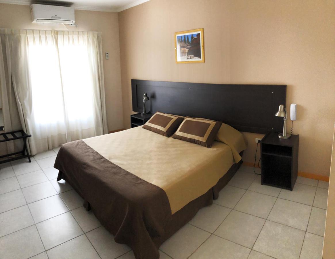 Apart Hotel Granada Neuquén Zewnętrze zdjęcie